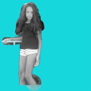 Meet your Posher, Alaya